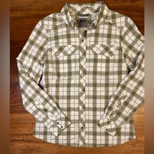 REI Women's Button Down Long Sleeve Green Plaid Snaps Shirt Size XS